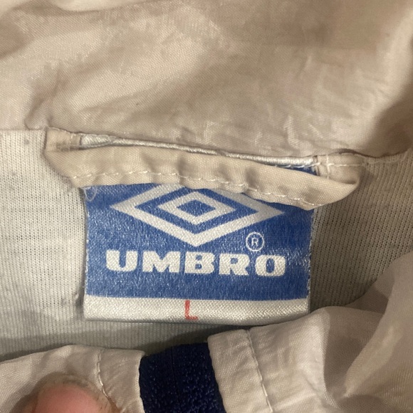 Umbro Tri-Color England Jacket - Picture 2 of 3